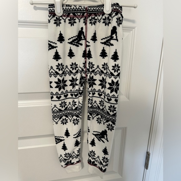 PJ Salvage Toddler Black and White Nordic Skiing Pajama Set Size 2T - Picture 3 of 6